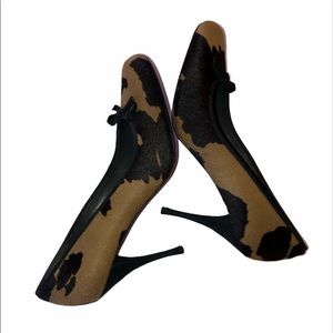 NWOT Stuart Weitzman Cow Skin Pumps